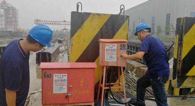 京滬高速二駐地辦組織安全、環(huán)保及文明施工檢查