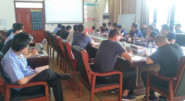 京滬高速改擴建工程第二駐地辦組織七標(biāo)段召開安全、質(zhì)量、進度調(diào)度會