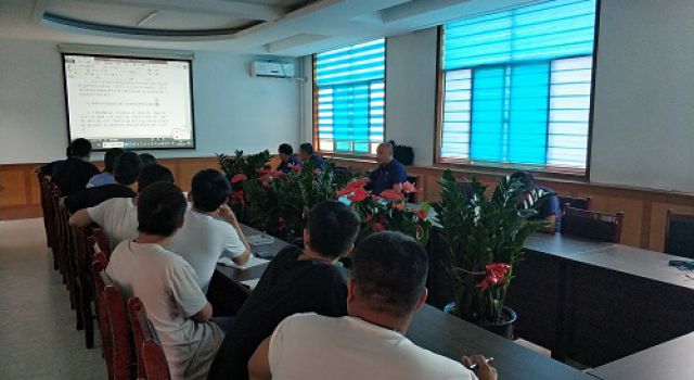 濟南大西環(huán)項目組織新員工進行監(jiān)理員考前培訓