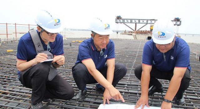 喜訊！柴峰同志榮獲“全國交通運(yùn)輸系統(tǒng)勞動模范”稱號！