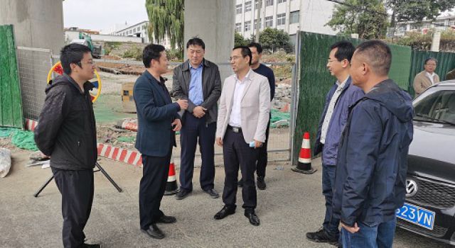 沂源縣縣長、淄博市交通運(yùn)輸局、改建辦等領(lǐng)導(dǎo)蒞臨膠海線檢查安全工作