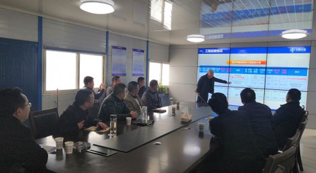 四川阿壩州州委常委、副州長徐春調研汶馬高速C15合同段