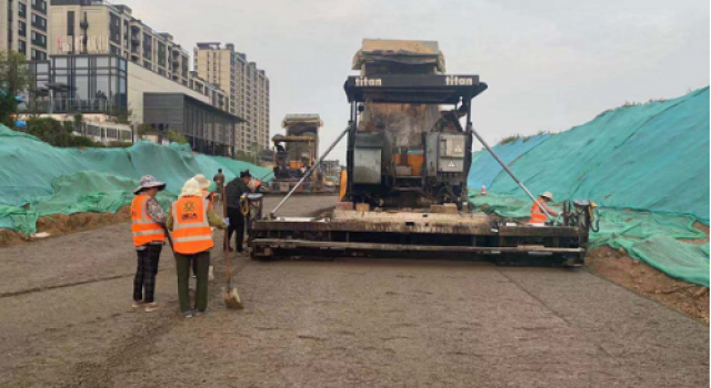 濟(jì)南市章丘區(qū)交通運輸局湖畔樾山規(guī)劃道路通車