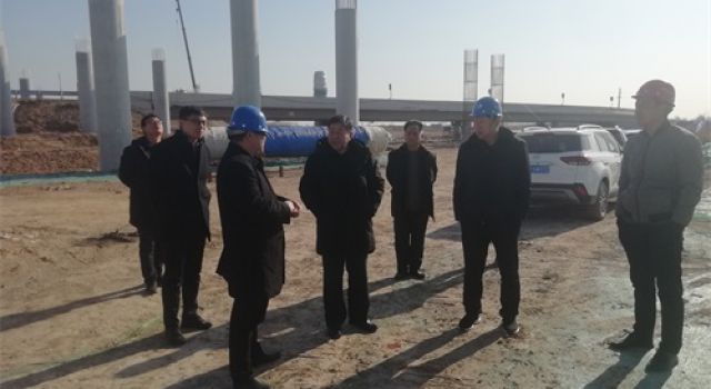 山東東泰工程咨詢有限公司黨委書(shū)記、董事長(zhǎng)、總經(jīng)理王世慶一行蒞臨濟(jì)高高速公路項(xiàng)目檢查指導(dǎo)工作