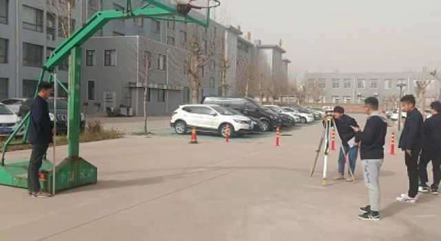 淄博養(yǎng)護工程總監(jiān)辦組織新員工進行測量實訓(xùn)