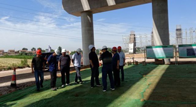 濟濰高速項目辦、總監(jiān)辦領導對濟濰高速項目四合同進行質量、安全綜合檢查