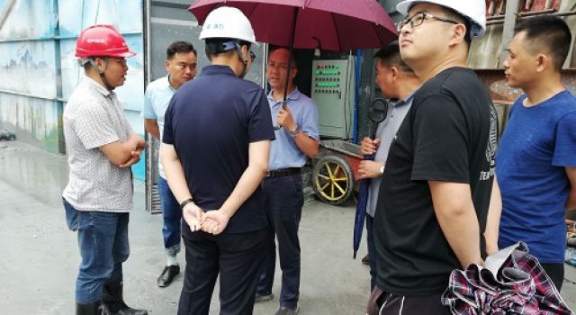 四川綿九公司副總經理袁曉斌檢查JL8總監(jiān)辦轄段安全環(huán)水保工作