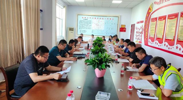 德州市公路事業(yè)發(fā)展中心養(yǎng)護(hù)科對(duì)德州市外環(huán)提升改造工程進(jìn)行6月份月度考核