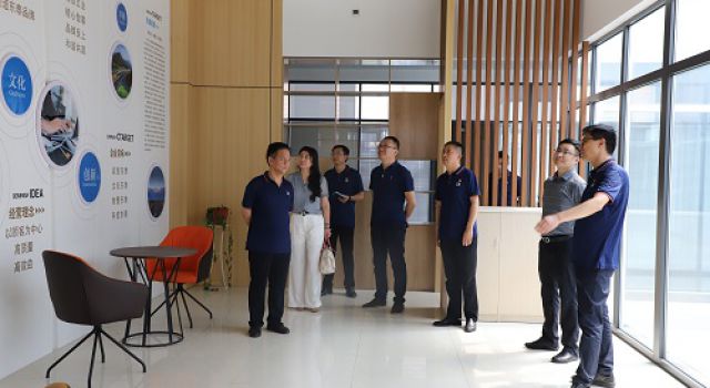 推動交流、共謀發(fā)展----國企單位來公司交流指導