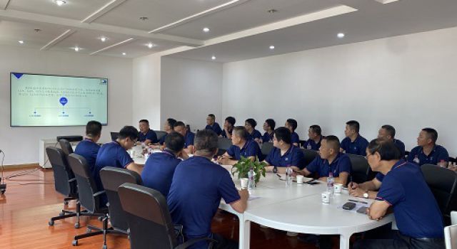 總公司對(duì)九綿高速公路JL8總監(jiān)辦進(jìn)行半年考核