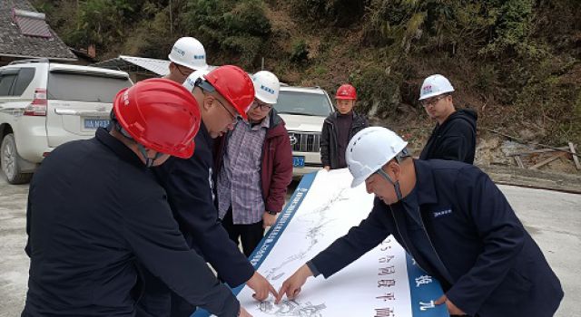 綿九公司總經理傅艦鋒調研JL8總監(jiān)辦轄段