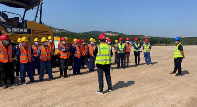 濟(jì)濰高速三標(biāo)水泥穩(wěn)定碎石底基層施工安全技術(shù)交底