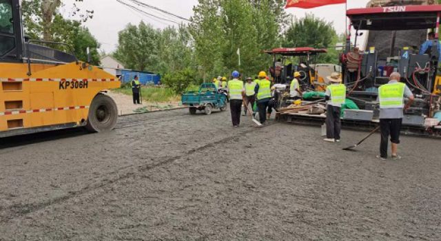 G104京嵐線大修工程18cm上基層試驗(yàn)段施工