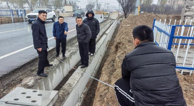 理論與現(xiàn)場，進(jìn)步與成長