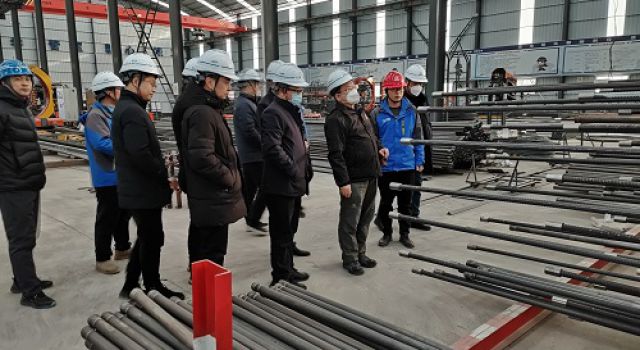 河南省交通質(zhì)檢站副總工李有良到安鶴項目進(jìn)行質(zhì)量監(jiān)督