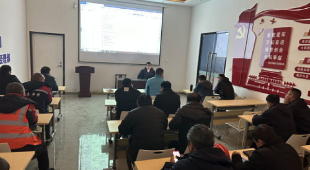 臨臨高速第六駐地辦參加指導(dǎo)30m箱梁吊裝安全技術(shù)交底會議