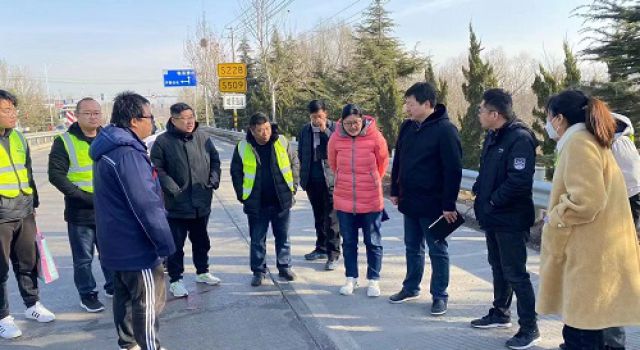 S228黃臨線臨淄南外環(huán)路口至濰坊界段 路面改造專項(xiàng)工程開展病害調(diào)查
