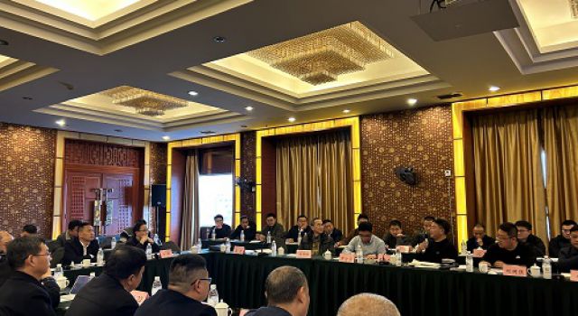 綿九公司組織召開軟巖隧道施工技術(shù)研討會(huì)議