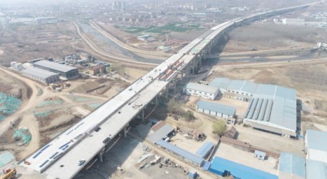 濟(jì)濰高速建設(shè)進(jìn)度條再刷新：孝婦河特大橋?qū)崿F(xiàn)全橋貫通