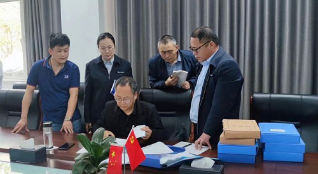 山東省交通運輸廳工程建設(shè)事務(wù)中心對鄆鄄高速公路進行督導(dǎo)檢查