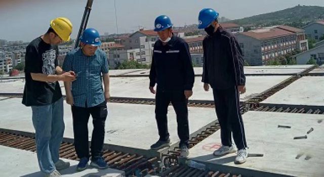 五一假期，堅(jiān)守崗位