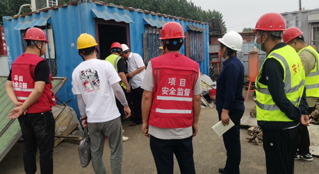 日照市嵐山區(qū)交通運(yùn)輸局對(duì)南沿海公路高架項(xiàng)目進(jìn)行消防專項(xiàng)檢查