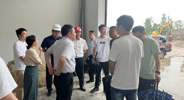 樂清市市委常委、副市長(zhǎng)林益正 蒞臨G104至S325連接線檢查指導(dǎo)工作