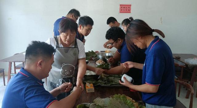 莒縣監(jiān)理處端午節(jié)前夕舉辦包粽子活動