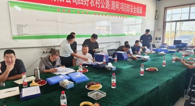 濱州市交通運輸局對博興縣四好農(nóng)村路建設(shè)項目進行第三季度督導檢查