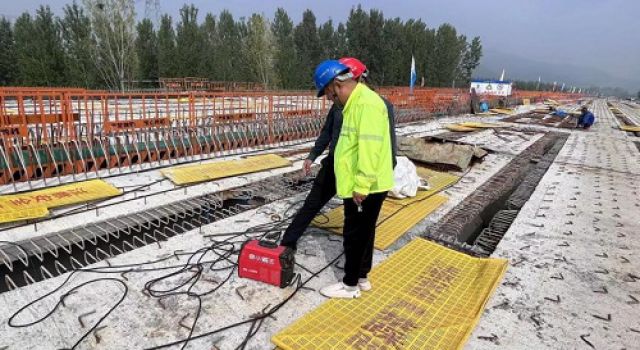 臨臨高速第六駐地辦開展“雙節(jié)”節(jié)前安全專項(xiàng)檢查