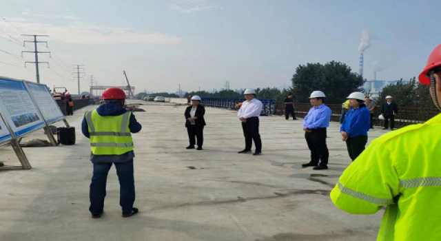 日照市嵐山區(qū)區(qū)人大常委會(huì)對(duì)南沿海公路日鋼段高架工程進(jìn)行調(diào)研