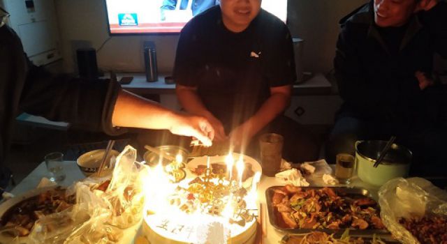 濟南大西環(huán)一監(jiān)組為員工慶祝生日