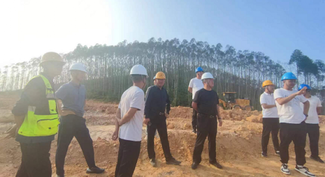 橫欽高速第四總監(jiān)辦組織開展第四季度“平安工地”安全檢查