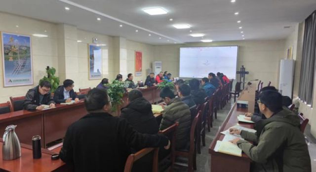 濟(jì)微一駐地辦參加項(xiàng)目公司組織的微創(chuàng)新評審會(huì)議