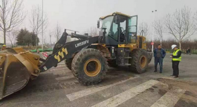 東陳路改擴建工程第二總監(jiān)辦組織安全環(huán)保專項檢查