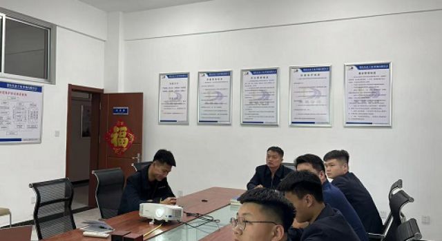 東泰咨詢沂南縣交通工程總監(jiān)處召開四月份工地例會(huì)