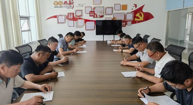 董梁沈新項(xiàng)目第一總監(jiān)辦組織對(duì)駐地辦、項(xiàng)目部預(yù)制場(chǎng)負(fù)責(zé)人進(jìn)行考核