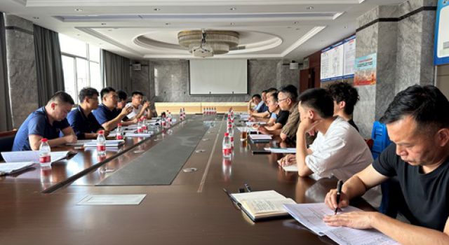 浙江省G104至S325連接線樂(lè)清柳市段（一期）工程 監(jiān)理辦組織召開工地例會(huì)