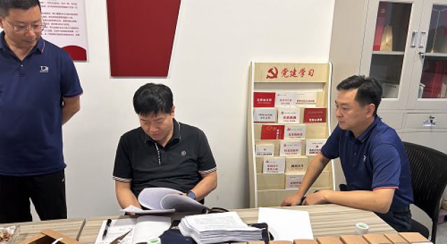 河南省交通建設(shè)技術(shù)中心對(duì)安鶴高速安陽至鶴壁段進(jìn)行半年質(zhì)量安全檢測檢查