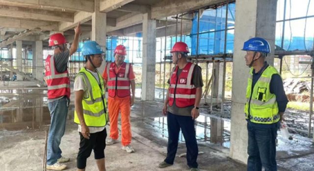 東泰咨詢欽州北過(guò)境第一總監(jiān)辦組織對(duì)全線房建工程進(jìn)行專項(xiàng)檢查