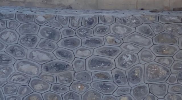 臻美臨臨：不起眼的片石護(hù)砌，鑄就質(zhì)量標(biāo)桿