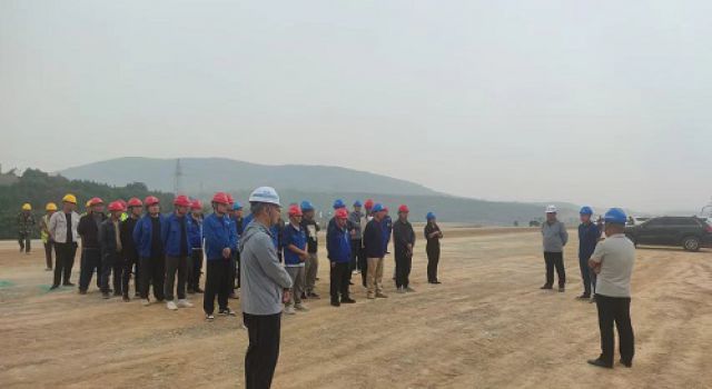 質(zhì)量月深化實踐，東泰咨詢安鶴高速項目總監(jiān)辦組織漿砌片石排水溝施工管理現(xiàn)場觀摩會