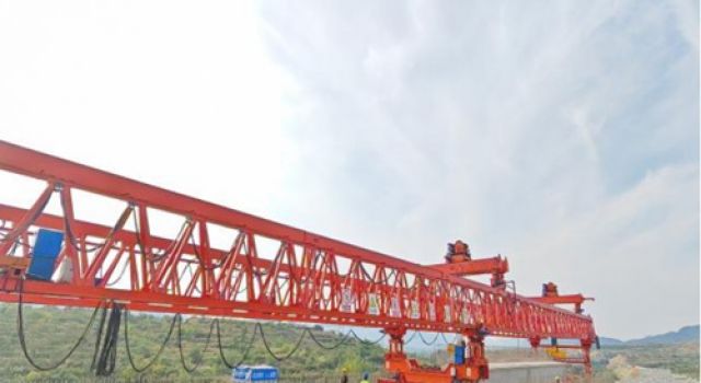 “百日大干，奮勇爭先”----濟微高速一標段正在迅速推進