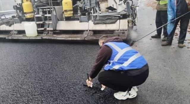 S102濟青線開展NRP無車轍瀝青路面施工